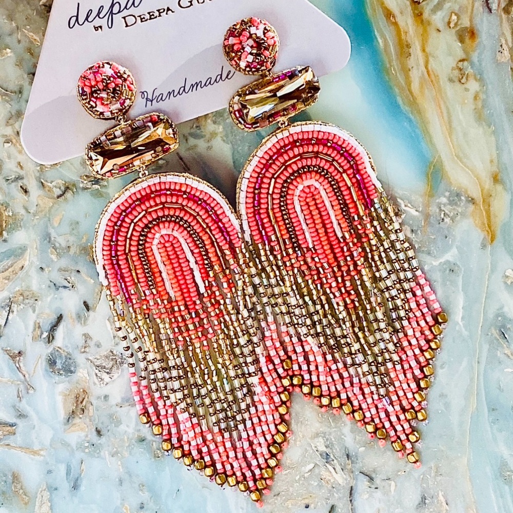 🌺🎉HP🎉🌺 NWT Deepa Gurnani Luxe Beaded Fringe Chandeliers - Picture 2 of 16